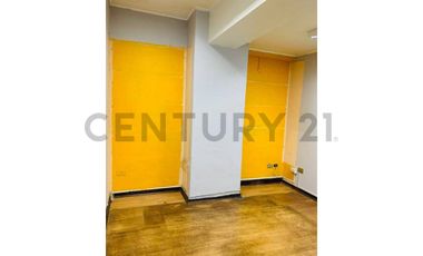 SE VENDE OFICINA EN SANTIAGO CENTRO - SANTA LUCÍA