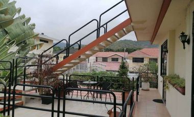Suite de alquiler en Puerto Azul, amoblada, vista al parque.