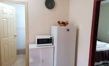 Suite de alquiler en Puerto Azul, amoblada, vista al parque.