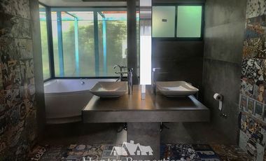 Casa en Venta en por carretera 5 sur tomar camino a unihue y luego camino a barros negros