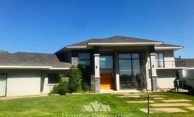 Casa en Venta en por carretera 5 sur tomar camino a unihue y luego camino a barros negros