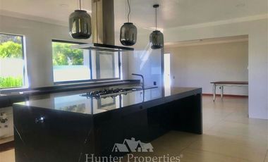 Casa en Venta en por carretera 5 sur tomar camino a unihue y luego camino a barros negros