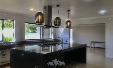 Casa en Venta en por carretera 5 sur tomar camino a unihue y luego camino a barros negros