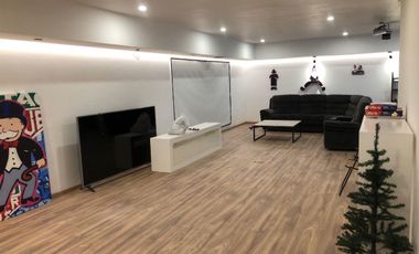 Casa en venta en Lomas de Agelópolis II, Zona Azul!