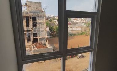 Rumah Mewah Murah Rooftop Luas dkt PEMKOT Cimahi