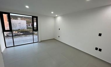 PREVENTA CASA CON ROOF GARDEN COLINAS DEL SOL MORELIA CAS 4015 MOR/RS