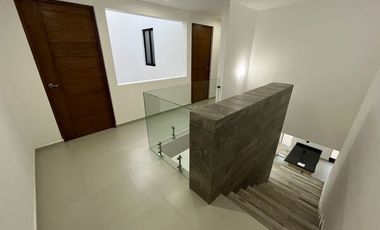 PREVENTA CASA CON ROOF GARDEN COLINAS DEL SOL MORELIA CAS 4015 MOR/RS