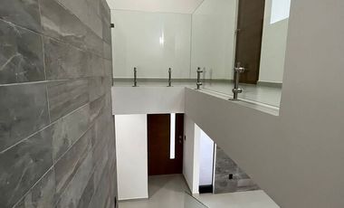 PREVENTA CASA CON ROOF GARDEN COLINAS DEL SOL MORELIA CAS 4015 MOR/RS