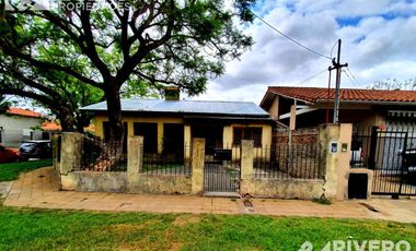 CASA EN VENTA EN TIGRE - A CUADRAS DE RUTA 202