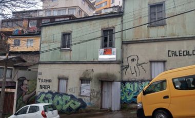 Arayabroker vende terreno en Valparaíso - Cerro Barón