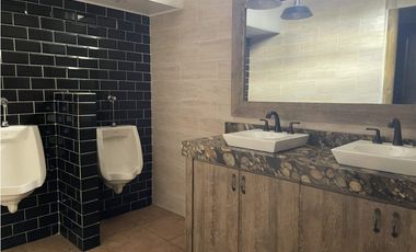 !!!Se Alquila Local Para Restaurante¡¡¡