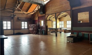 !!!Se Alquila Local Para Restaurante¡¡¡