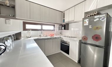 TOWNHOUSE EN VENTA EN AVENIDA EL VALLE, CHAMISERO