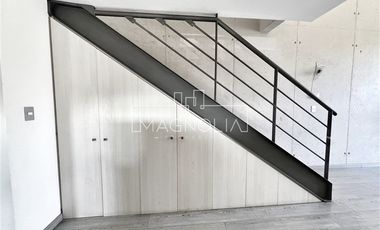 TOWNHOUSE EN VENTA EN AVENIDA EL VALLE, CHAMISERO