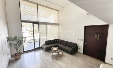 TOWNHOUSE EN VENTA EN AVENIDA EL VALLE, CHAMISERO