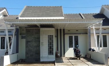 Rumah ready Dengan design modern di pusat kota kediri