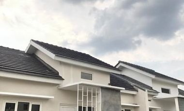 Rumah ready Dengan design modern di pusat kota kediri