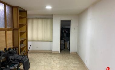 oficina en arriendo en centro. Cod A6512