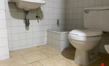 oficina en arriendo en centro. Cod A6512