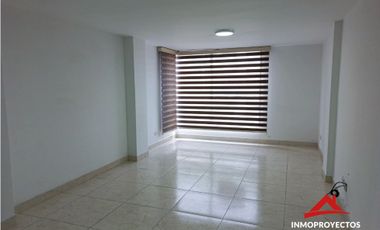 Apartamento en de 90 m² en conjunto, sector Av. 30 Agosto, Pereira