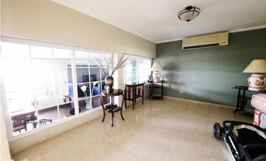SE VENDE HERMOSA CASA EN LA ALAMEDA AM