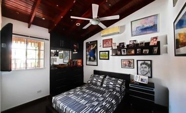 SE VENDE HERMOSA CASA EN LA ALAMEDA AM