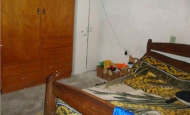 Oportunidad!! Casa sobre calle Belgrano para reciclar