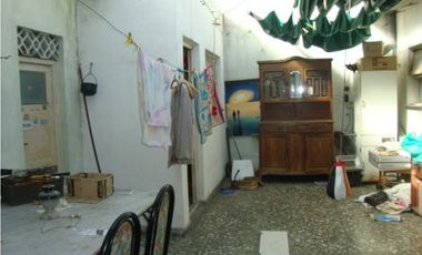 Oportunidad!! Casa sobre calle Belgrano para reciclar