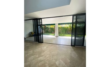 VENTA DE CASA EN EL CARMEN - 6120PG