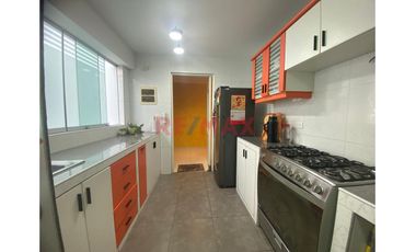 Vendo Departamento  103 M2 Con Cochera En Cercado De Lima Limite Con Pueblo Libre