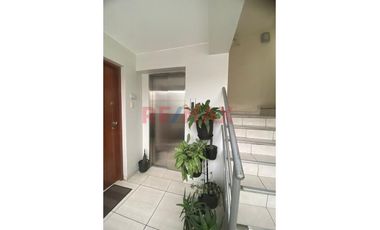 Vendo Departamento  103 M2 Con Cochera En Cercado De Lima Limite Con Pueblo Libre