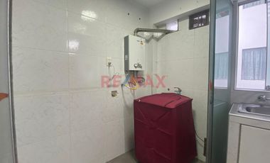 Vendo Departamento  103 M2 Con Cochera En Cercado De Lima Limite Con Pueblo Libre