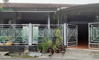 House in Perumnas Mataram