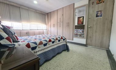 COD. 601 - SE VENDE CASA - BARRIO: BOSTON