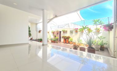 COD. 601 - SE VENDE CASA - BARRIO: BOSTON