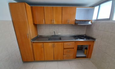 apartamento en arriendo en edificio ferrocarril piso 3 sin acsensor. Cod A13744