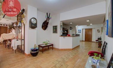 Martin y Omar y Cosme Beccar - Oficina