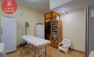 Martin y Omar y Cosme Beccar - Oficina