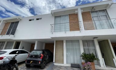 casa condominio en venta en variante la floresta. Cod V4852