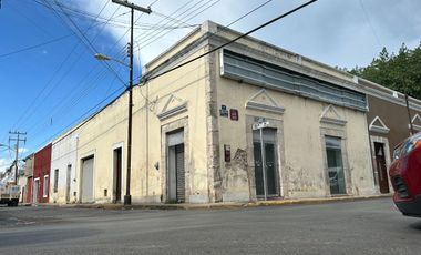 CASA/ VENTA Para Restaurar  en  el Centro Histórico, Mérida.