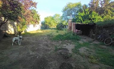 CASA EMPLAZADA SOBRE GRAN LOTE DE 25 X 50 MTS. VILLA IRIS, PUAN.