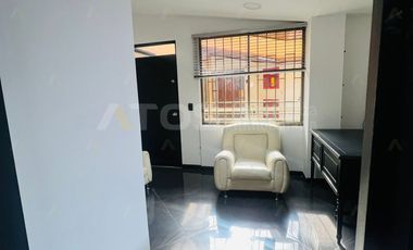 oficina en arriendo/venta en edificio andaluz / centro. Cod V5071