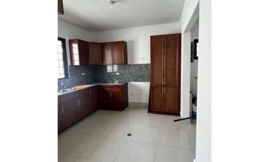ALQUILO CASA EN LA CHORRERA VENTANAS AL PARAISO 3R