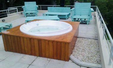 Casa moderna sobre amplio lote Bosque Peralta Ramos