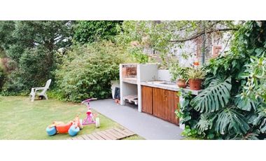 Casa moderna sobre amplio lote Bosque Peralta Ramos