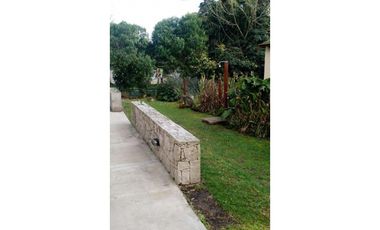 Casa moderna sobre amplio lote Bosque Peralta Ramos