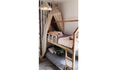 Casa moderna sobre amplio lote Bosque Peralta Ramos