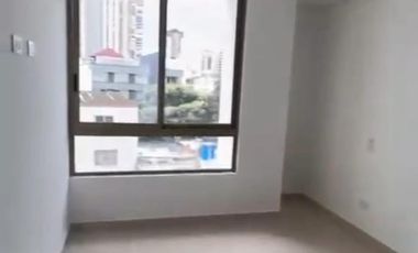 APARTAMENTO EN VENTA SOTTO SKY DESK SOTOMAYOR. Cod V11447