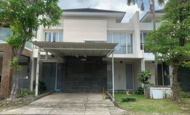 Rumah Malibu Beach Pakuwon City, Siap Huni, Minimalis