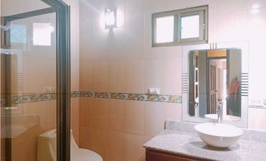 Se alquila hermosa casa con línea blanca en David! Lista para ocupar